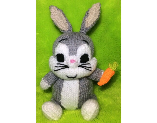 KNITTING PATTERN - Bugs Bunny inspired chocolate orange cover / 18 cms toy