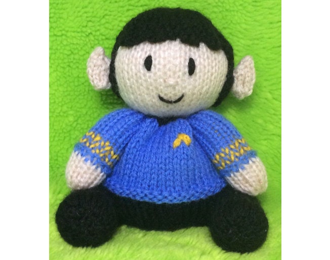 KNITTING PATTERN - Spock orange cover or 14 cms toy