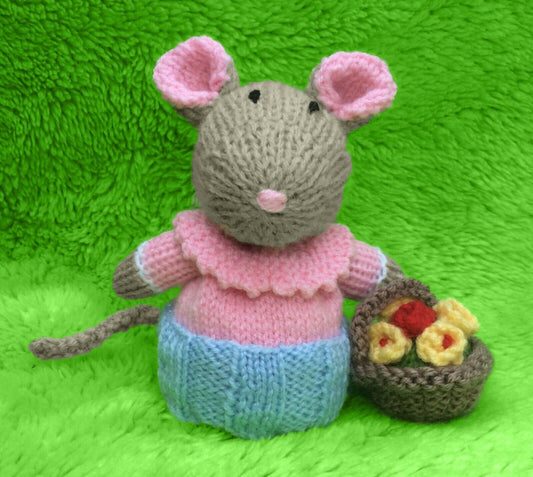 KNITTING PATTERN - Miss Tittlemouse inspired Choc cover or 15 cms toy